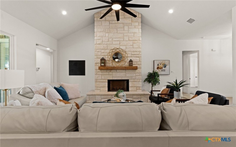 4237 Cold Springs Drive, Kempner, TX 76539, 4 Bedrooms Bedrooms, ,3 BathroomsBathrooms,Residential,For Sale,4237 Cold Springs Drive,549132