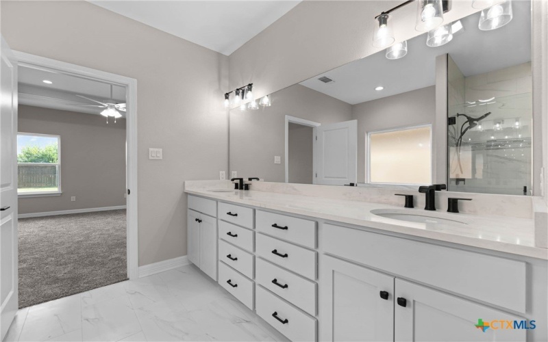 1134 Creekstone Trail, Seguin, TX 78155, 4 Habitaciones Habitaciones , ,2 BañosBaños,Residential,En Venta,1134 Creekstone Trail,553633