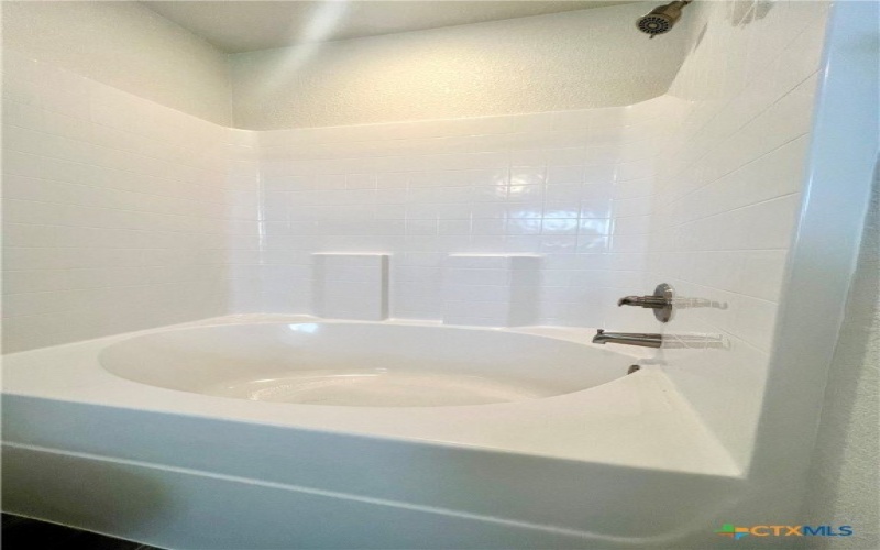 117 Dolphin Drive, Temple, TX 76501, 6 Bedrooms Bedrooms, ,Residential,For Sale,117 Dolphin Drive,554994