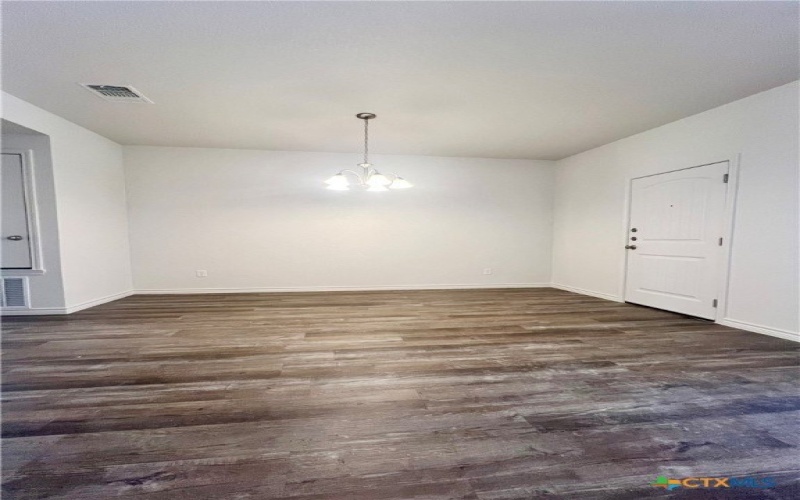 117 Dolphin Drive, Temple, TX 76501, 6 Bedrooms Bedrooms, ,Residential,For Sale,117 Dolphin Drive,554994