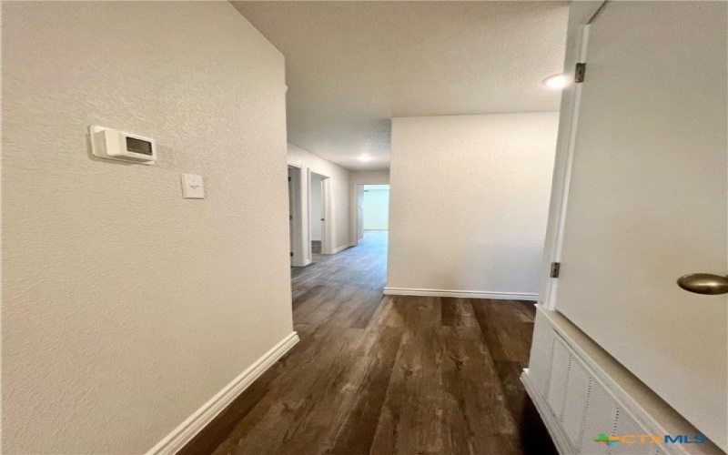 117 Dolphin Drive, Temple, TX 76501, 6 Bedrooms Bedrooms, ,Residential,For Sale,117 Dolphin Drive,554994