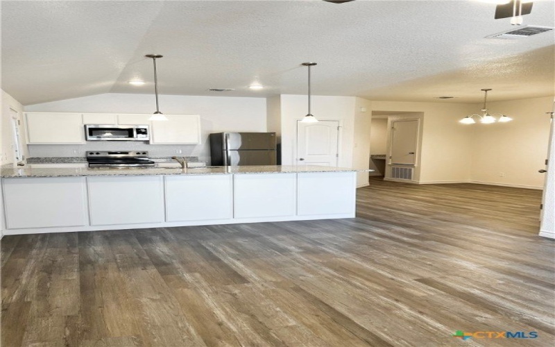 306 Dolphin Drive, Temple, TX 76501, 6 Bedrooms Bedrooms, ,Residential,For Sale,306 Dolphin Drive,555546