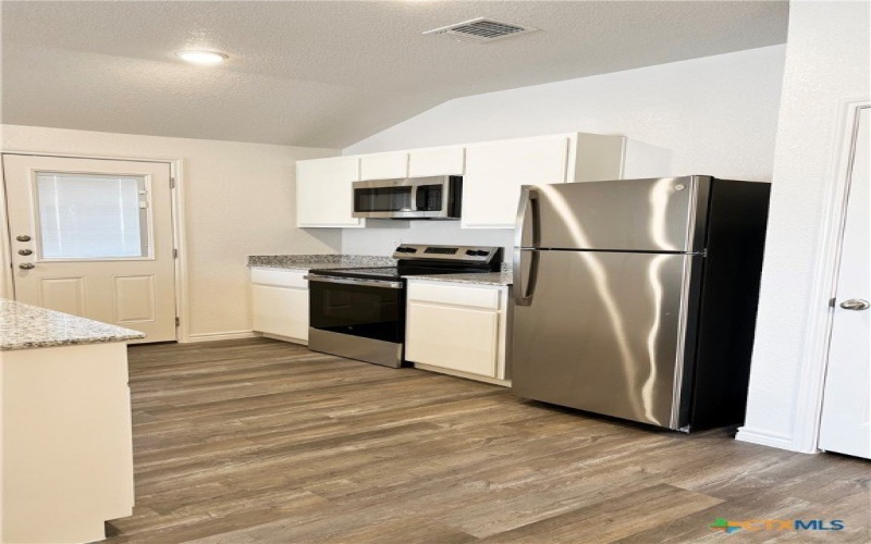 306 Dolphin Drive, Temple, TX 76501, 6 Bedrooms Bedrooms, ,Residential,For Sale,306 Dolphin Drive,555546