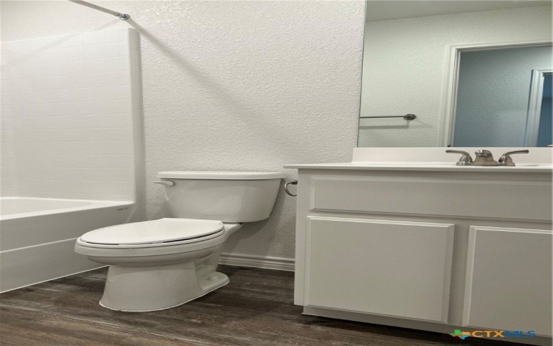 234 Dolphin Drive, Temple, TX 76501, 6 Bedrooms Bedrooms, ,Residential,For Sale,234 Dolphin Drive,555592
