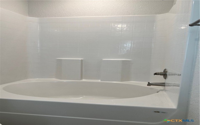 234 Dolphin Drive, Temple, TX 76501, 6 Bedrooms Bedrooms, ,Residential,For Sale,234 Dolphin Drive,555592
