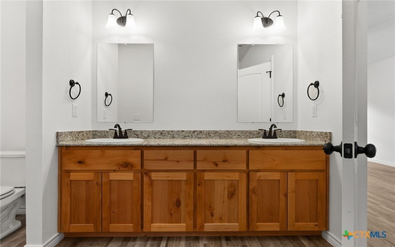 828 Elijah Ln, Lampasas, TX 76550, 4 Habitaciones Habitaciones , ,2 BañosBaños,Residential,En Venta,828 Elijah Ln,0,555636
