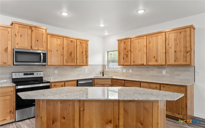 828 Elijah Ln, Lampasas, TX 76550, 4 Habitaciones Habitaciones , ,2 BañosBaños,Residential,En Venta,828 Elijah Ln,0,555636