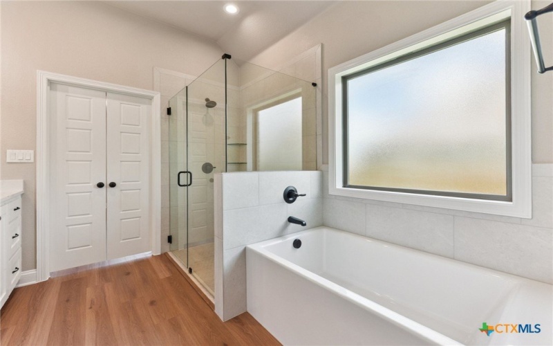 1212 Shirley Faye Lane, Salado, TX 76571, 4 Bedrooms Bedrooms, ,2 BathroomsBathrooms,Residential,For Sale,1212 Shirley Faye Lane,555863