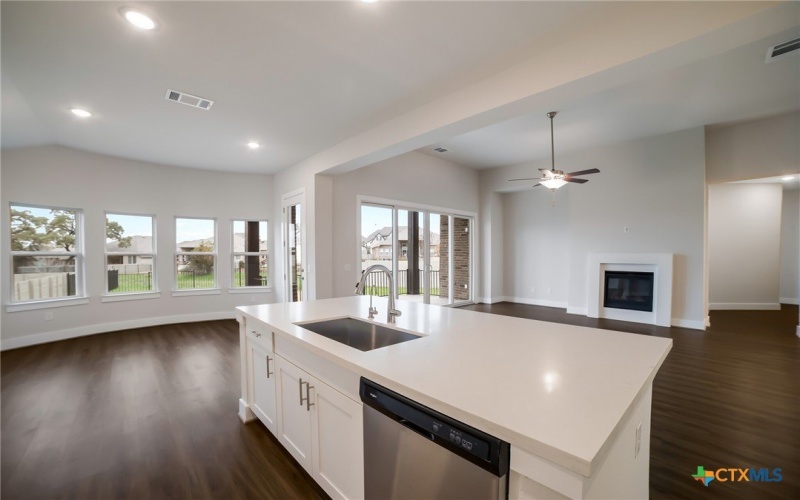 445 Chinkapin Trail, New Braunfels, TX 78132, 4 Habitaciones Habitaciones , ,3 BañosBaños,Residential,En Venta,445 Chinkapin Trail,555950