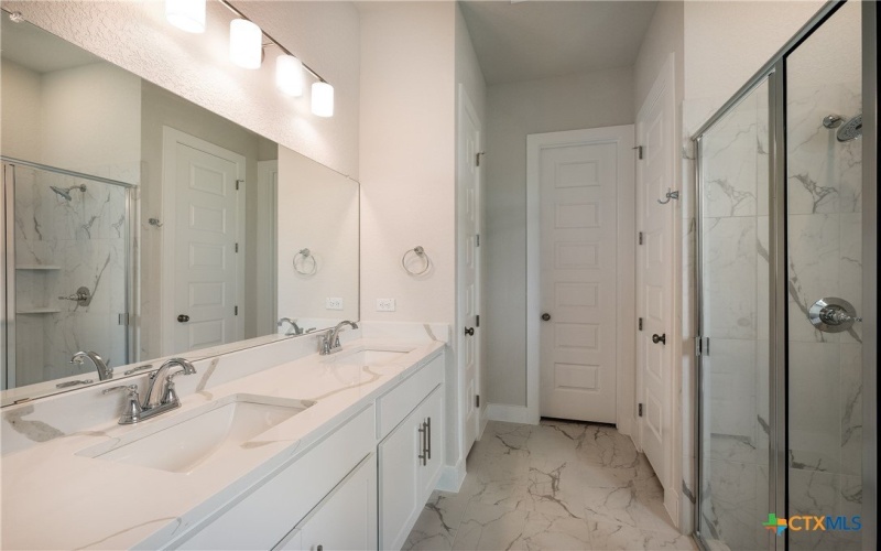1812 Weinnacht, New Braunfels, TX 78132, 5 Habitaciones Habitaciones , ,5 BañosBaños,Residential,En Venta,1812 Weinnacht,555974