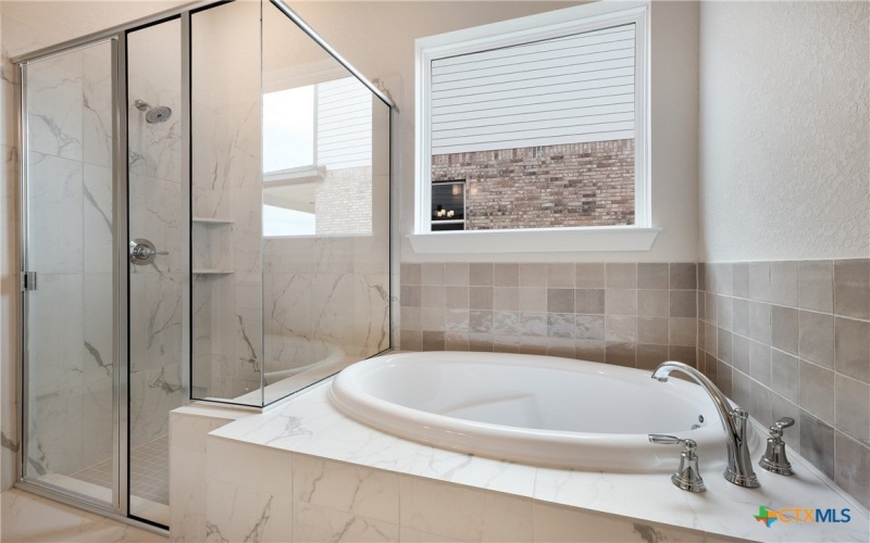 1812 Weinnacht, New Braunfels, TX 78132, 5 Habitaciones Habitaciones , ,5 BañosBaños,Residential,En Venta,1812 Weinnacht,555974