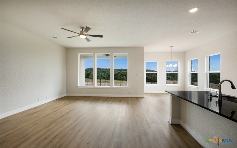 1812 Weinnacht, New Braunfels, TX 78132, 5 Habitaciones Habitaciones , ,5 BañosBaños,Residential,En Venta,1812 Weinnacht,555974