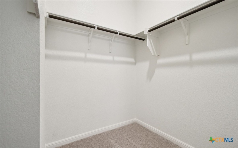 1124 Wild Leaf Way, San Marcos, TX 78666, 4 Habitaciones Habitaciones , ,2 BañosBaños,Residential,En Venta,1124 Wild Leaf Way,0,556661