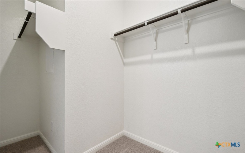 1124 Wild Leaf Way, San Marcos, TX 78666, 4 Habitaciones Habitaciones , ,2 BañosBaños,Residential,En Venta,1124 Wild Leaf Way,0,556661