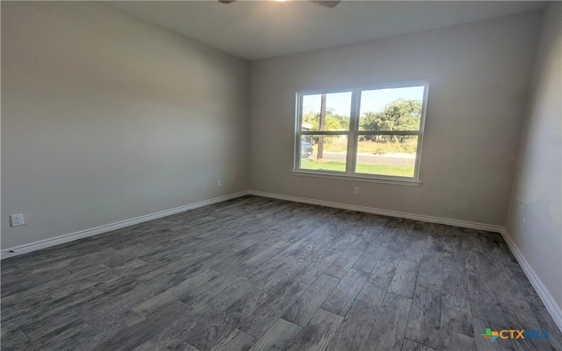 1712 E Avenue G, Lampasas, TX 76550, 3 Bedrooms Bedrooms, ,2 BathroomsBathrooms,Residential,For Sale,1712 E Avenue G,558573