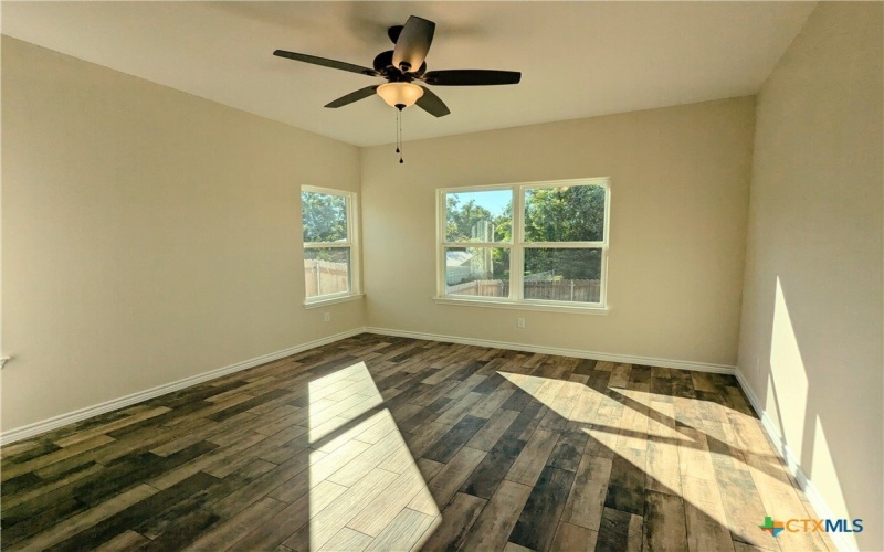 1714 E Avenue G, Lampasas, TX 76550, 3 Bedrooms Bedrooms, ,2 BathroomsBathrooms,Residential,For Sale,1714 E Avenue G,558576