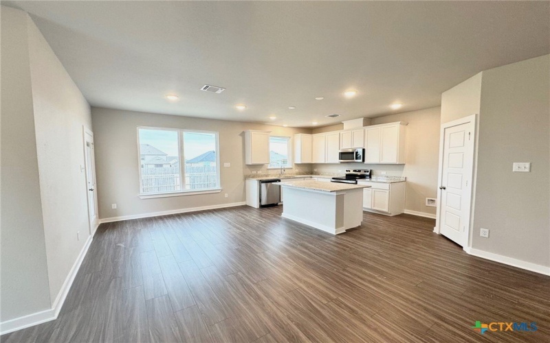 1529 Hillside Drive, Temple, TX 76502, 3 Bedrooms Bedrooms, ,2 BathroomsBathrooms,Residential,For Sale,1529 Hillside Drive,559102