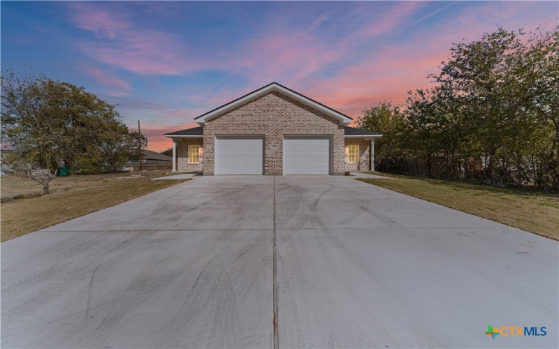 921 Ashwood Drive, Harker Heights, TX 76548, 6 Bedrooms Bedrooms, ,5 BathroomsBathrooms,Residential Multi Family,For Sale,921 Ashwood Drive,0,559483