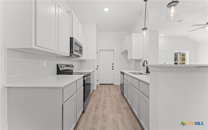 921 Ashwood Drive, Harker Heights, TX 76548, 6 Bedrooms Bedrooms, ,5 BathroomsBathrooms,Residential Multi Family,For Sale,921 Ashwood Drive,0,559483