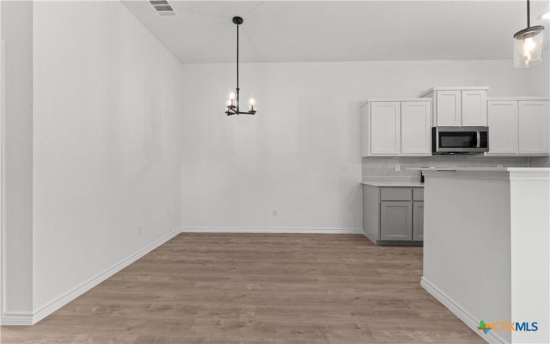 921 Ashwood Drive, Harker Heights, TX 76548, 6 Bedrooms Bedrooms, ,5 BathroomsBathrooms,Residential Multi Family,For Sale,921 Ashwood Drive,0,559483