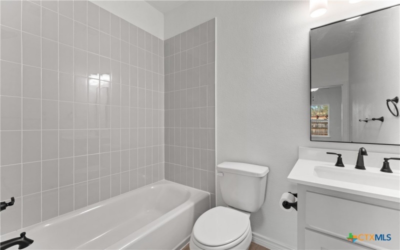 921 Ashwood Drive, Harker Heights, TX 76548, 6 Bedrooms Bedrooms, ,5 BathroomsBathrooms,Residential Multi Family,For Sale,921 Ashwood Drive,0,559483