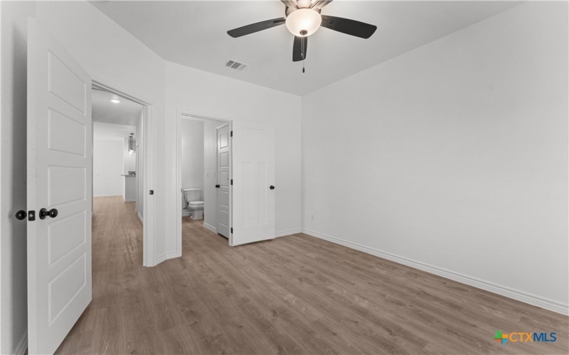 921 Ashwood Drive, Harker Heights, TX 76548, 6 Bedrooms Bedrooms, ,5 BathroomsBathrooms,Residential Multi Family,For Sale,921 Ashwood Drive,0,559483