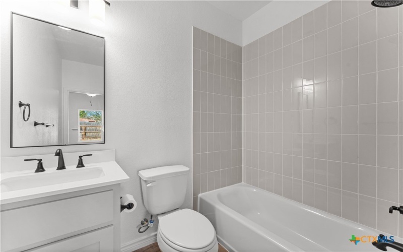 921 Ashwood Drive, Harker Heights, TX 76548, 6 Bedrooms Bedrooms, ,5 BathroomsBathrooms,Residential Multi Family,For Sale,921 Ashwood Drive,0,559483