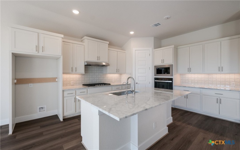 1182 Catnip Trail, New Braunfels, TX 78132, 4 Habitaciones Habitaciones , ,3 BañosBaños,Residential,En Venta,1182 Catnip Trail,560005