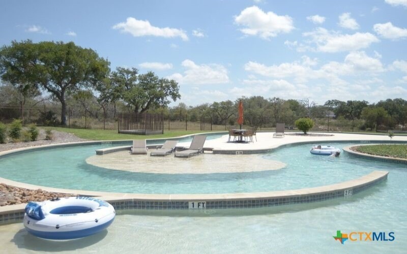 1182 Catnip Trail, New Braunfels, TX 78132, 4 Habitaciones Habitaciones , ,3 BañosBaños,Residential,En Venta,1182 Catnip Trail,560005