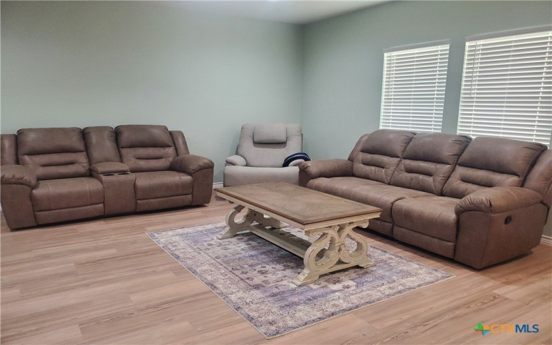 1201 W HOUSTON Avenue, Seadrift, TX 77983, 3 Habitaciones Habitaciones , ,2 BañosBaños,Residential,En Venta,1201 W HOUSTON Avenue,562752