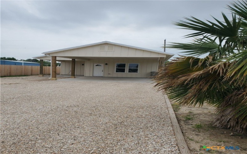 1201 W HOUSTON Avenue, Seadrift, TX 77983, 3 Habitaciones Habitaciones , ,2 BañosBaños,Residential,En Venta,1201 W HOUSTON Avenue,562752