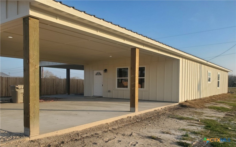 1201 W HOUSTON Avenue, Seadrift, TX 77983, 3 Habitaciones Habitaciones , ,2 BañosBaños,Residential,En Venta,1201 W HOUSTON Avenue,562752