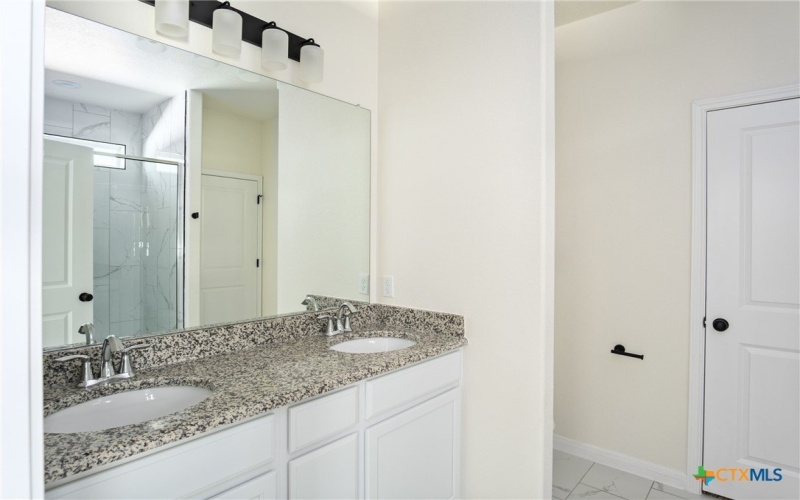 3215 Llano Alto Circle, Temple, TX 76504, 4 Habitaciones Habitaciones , ,2 BañosBaños,Residential,En Venta,3215 Llano Alto Circle,563426