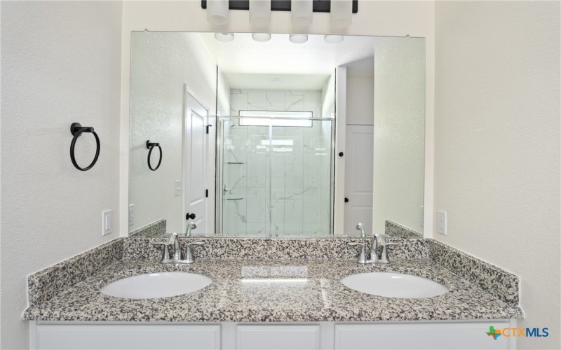 3215 Llano Alto Circle, Temple, TX 76504, 4 Habitaciones Habitaciones , ,2 BañosBaños,Residential,En Venta,3215 Llano Alto Circle,563426