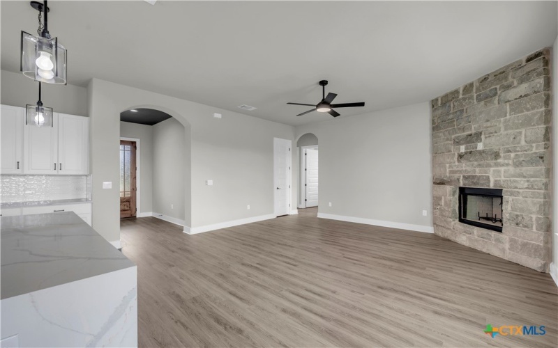 107 Draper Lane, Bertram, TX 78605, 5 Bedrooms Bedrooms, ,2 BathroomsBathrooms,Residential,For Sale,107 Draper Lane,565561