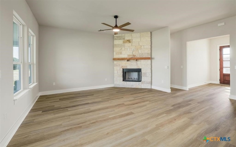 111 Draper Lane, Bertram, TX 78605, 4 Bedrooms Bedrooms, ,2 BathroomsBathrooms,Residential,For Sale,111 Draper Lane,565562