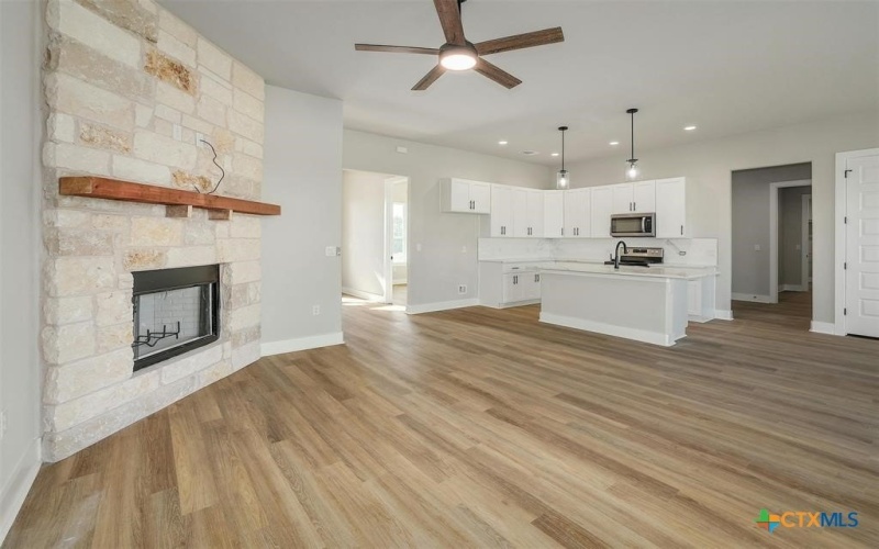 111 Draper Lane, Bertram, TX 78605, 4 Bedrooms Bedrooms, ,2 BathroomsBathrooms,Residential,For Sale,111 Draper Lane,565562