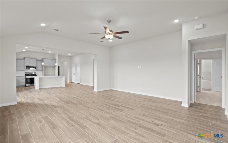 134 Arena Drive, Liberty Hill, TX 78642, 3 Habitaciones Habitaciones , ,2 BañosBaños,Residential,En Venta,134 Arena Drive,565914