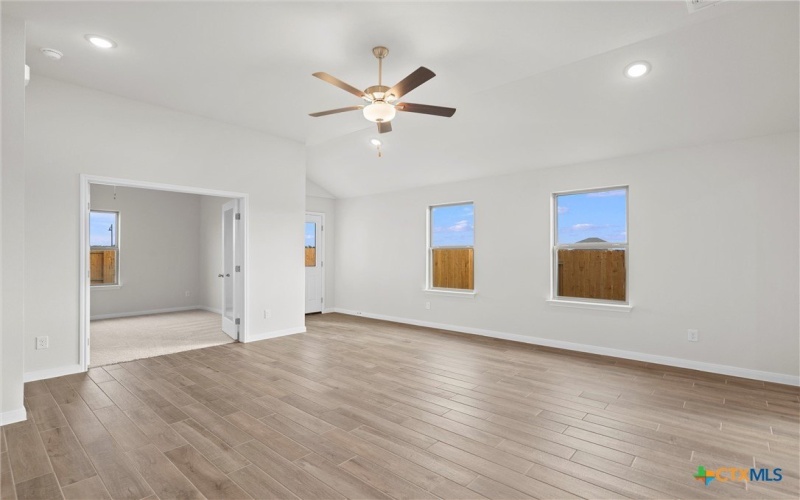 134 Arena Drive, Liberty Hill, TX 78642, 3 Habitaciones Habitaciones , ,2 BañosBaños,Residential,En Venta,134 Arena Drive,565914
