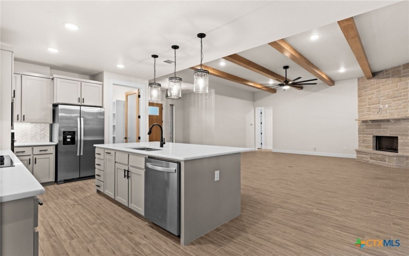 4244 Cold Springs Road, Kempner, TX 76539, 4 Bedrooms Bedrooms, ,2 BathroomsBathrooms,Residential,For Sale,4244 Cold Springs Road,565950