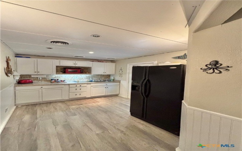 804 W Madison Avenue, Port O'Connor, TX 77982, 1 Bedroom Bedrooms, ,1 BathroomBathrooms,Residential,For Sale,804 W Madison Avenue,566167