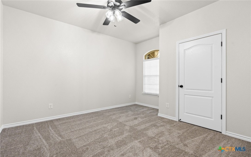 611 Dred Roger Circle, Killeen, TX 76542, 4 Bedrooms Bedrooms, ,2 BathroomsBathrooms,Residential,For Sale,611 Dred Roger Circle,568134