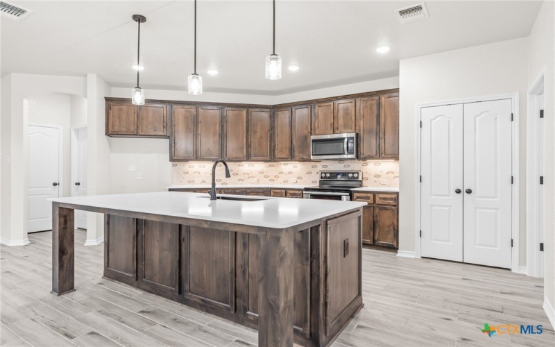 8503 Kasen Avenue, Killeen, TX 76542, 4 Bedrooms Bedrooms, ,3 BathroomsBathrooms,Residential,For Sale,8503 Kasen Avenue,568151