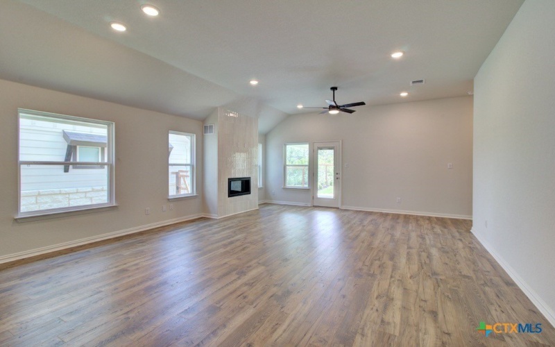 11910 Lofted Bloom, Schertz, TX 78154, 4 Bedrooms Bedrooms, ,3 BathroomsBathrooms,Residential,For Sale,11910 Lofted Bloom,0,573733