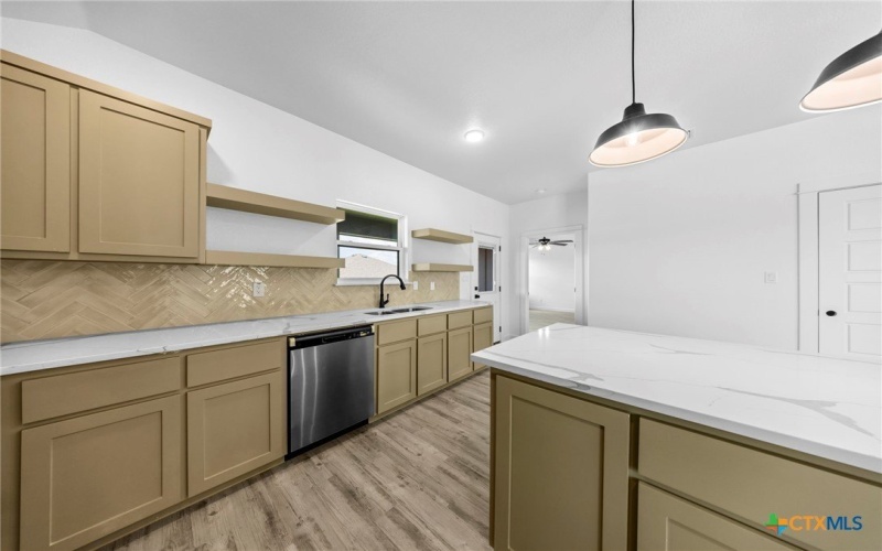 1217 Iron Horse Drive, Killeen, TX 76549, 4 Bedrooms Bedrooms, ,2 BathroomsBathrooms,Residential,For Sale,1217 Iron Horse Drive,568206