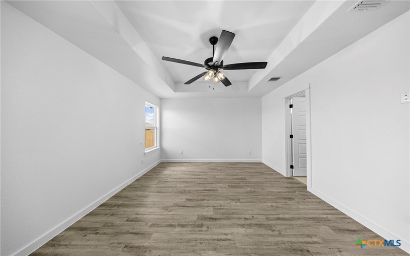 1217 Iron Horse Drive, Killeen, TX 76549, 4 Bedrooms Bedrooms, ,2 BathroomsBathrooms,Residential,For Sale,1217 Iron Horse Drive,568206