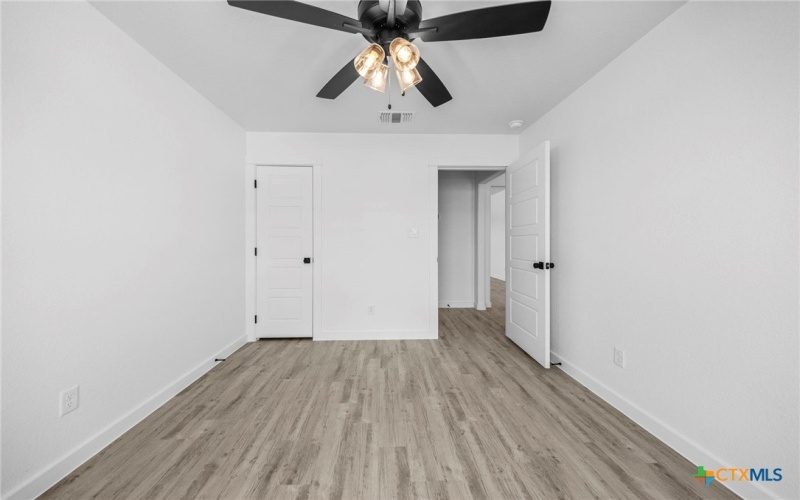 1217 Iron Horse Drive, Killeen, TX 76549, 4 Bedrooms Bedrooms, ,2 BathroomsBathrooms,Residential,For Sale,1217 Iron Horse Drive,568206