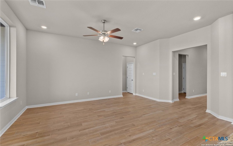 2724 Rio Primero Road, Seguin, TX 78155, 3 Bedrooms Bedrooms, ,2 BathroomsBathrooms,Residential,For Sale,2724 Rio Primero Road,568913