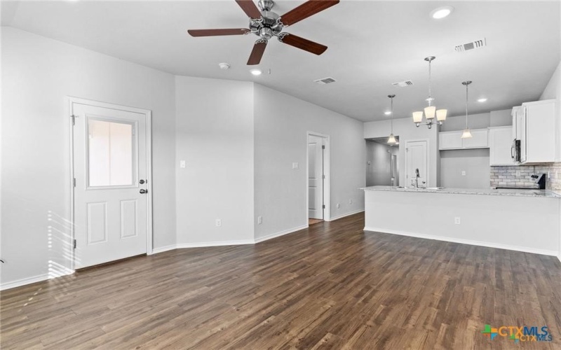 1202 Lexington Drive, Copperas Cove, TX 76522, 3 Habitaciones Habitaciones , ,Residential,En Venta,1202 Lexington Drive,574190