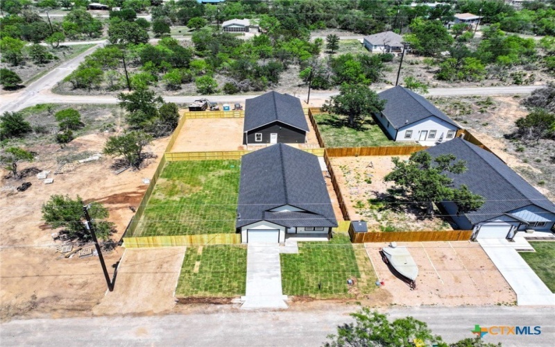 307 Cedarhill Drive, Granite Shoals, TX 78654, 3 Habitaciones Habitaciones , ,2 BañosBaños,Residential,En Venta,307 Cedarhill Drive,569093